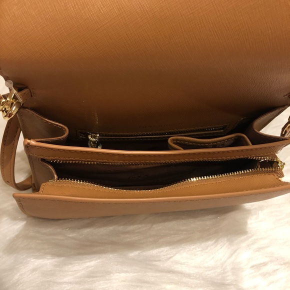 Tory Burch - Picture 3 of 8